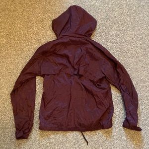 Hot Chillys maroon windbreaker S